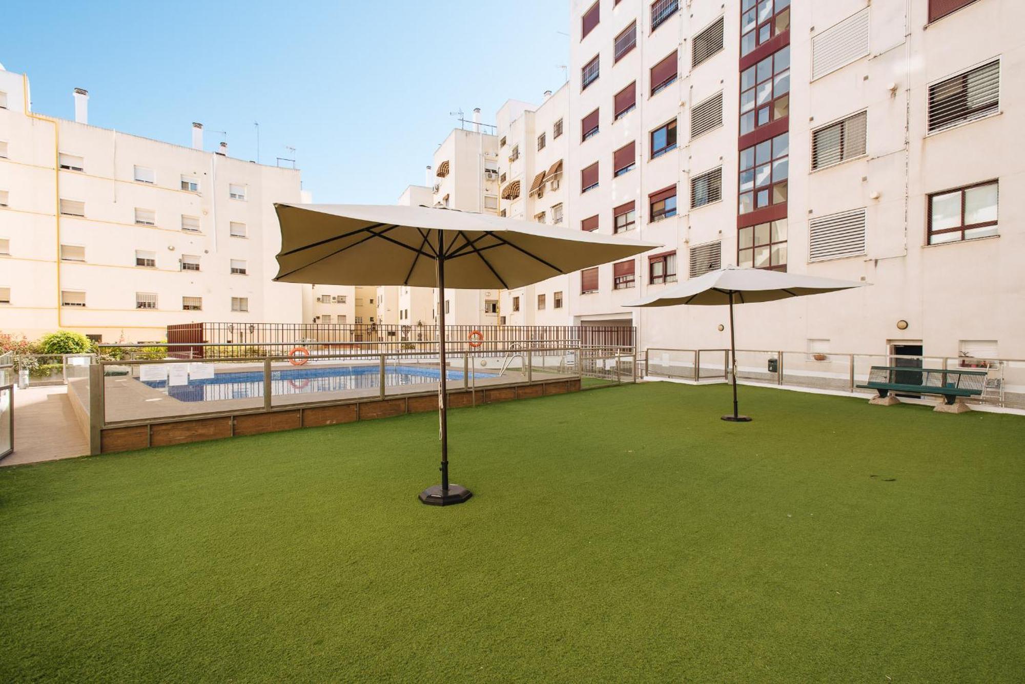San Bernardo Home Free Parking Sevilha Exterior foto
